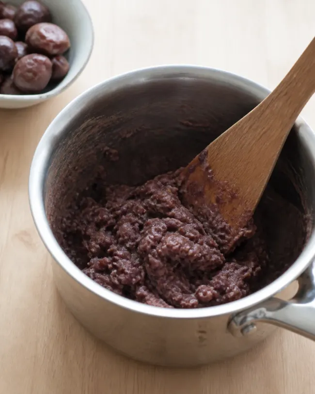 Cook the Reduced-Sugar Date Anko